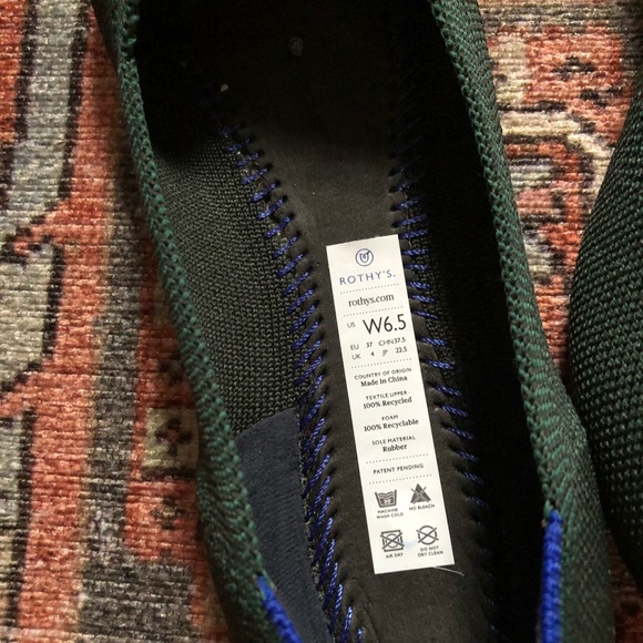 Rothys 6.5 emerald green retired color flats NEW - Picture 2 of 3